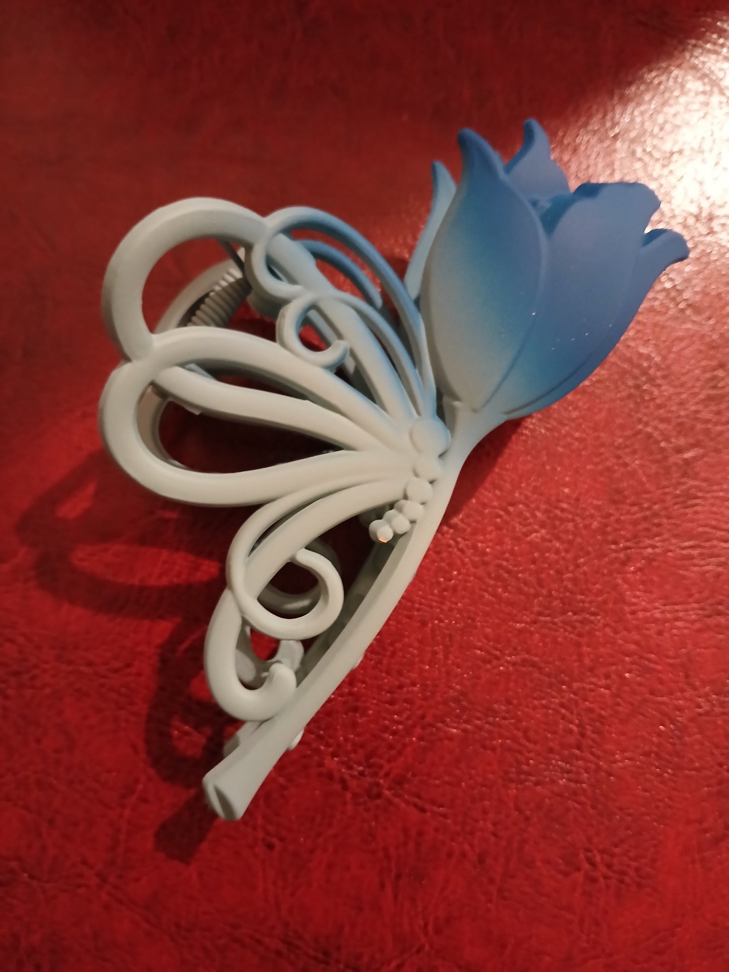 Floral-Stemmed Claw Clip