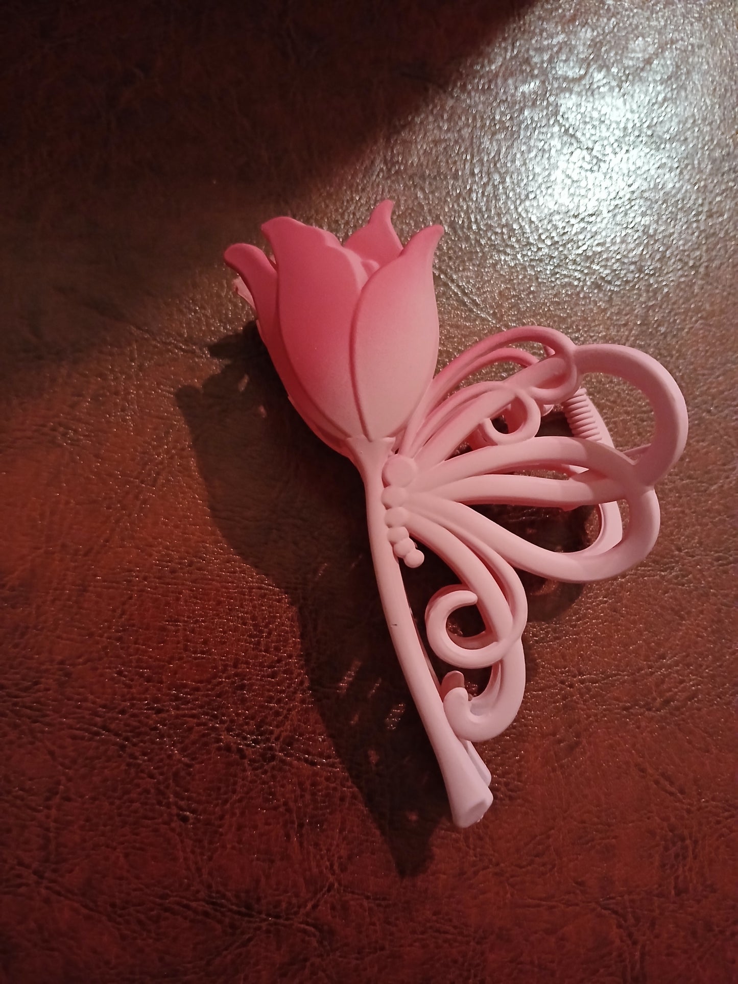 Floral-Stemmed Claw Clip
