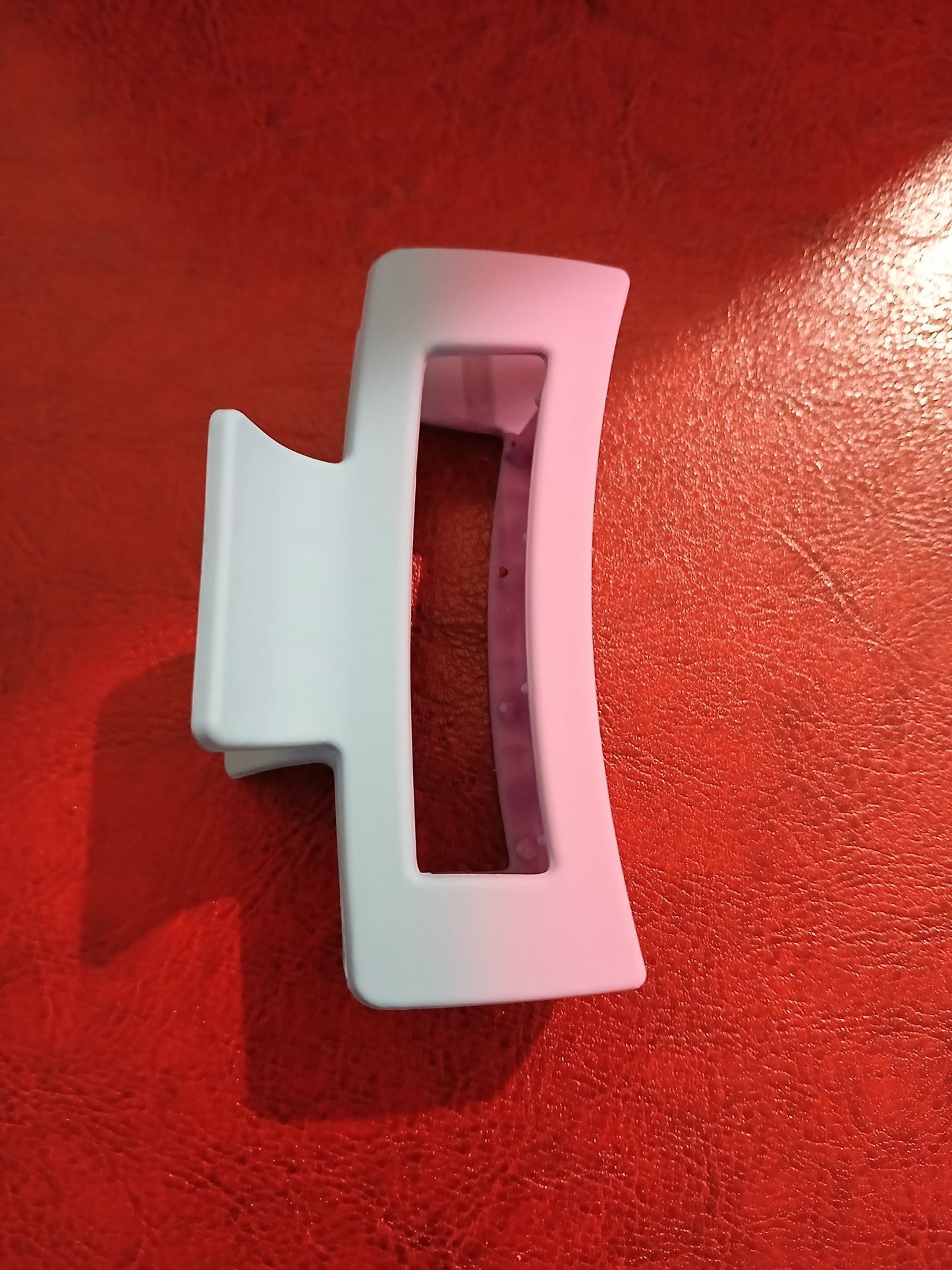 Aura Gradient Claw Clips
